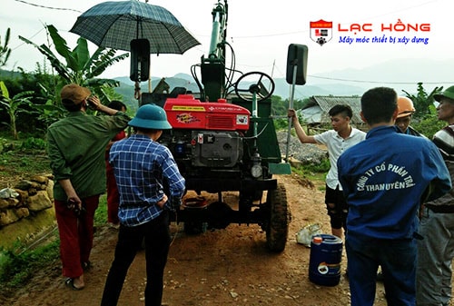 máy trộn tự hành