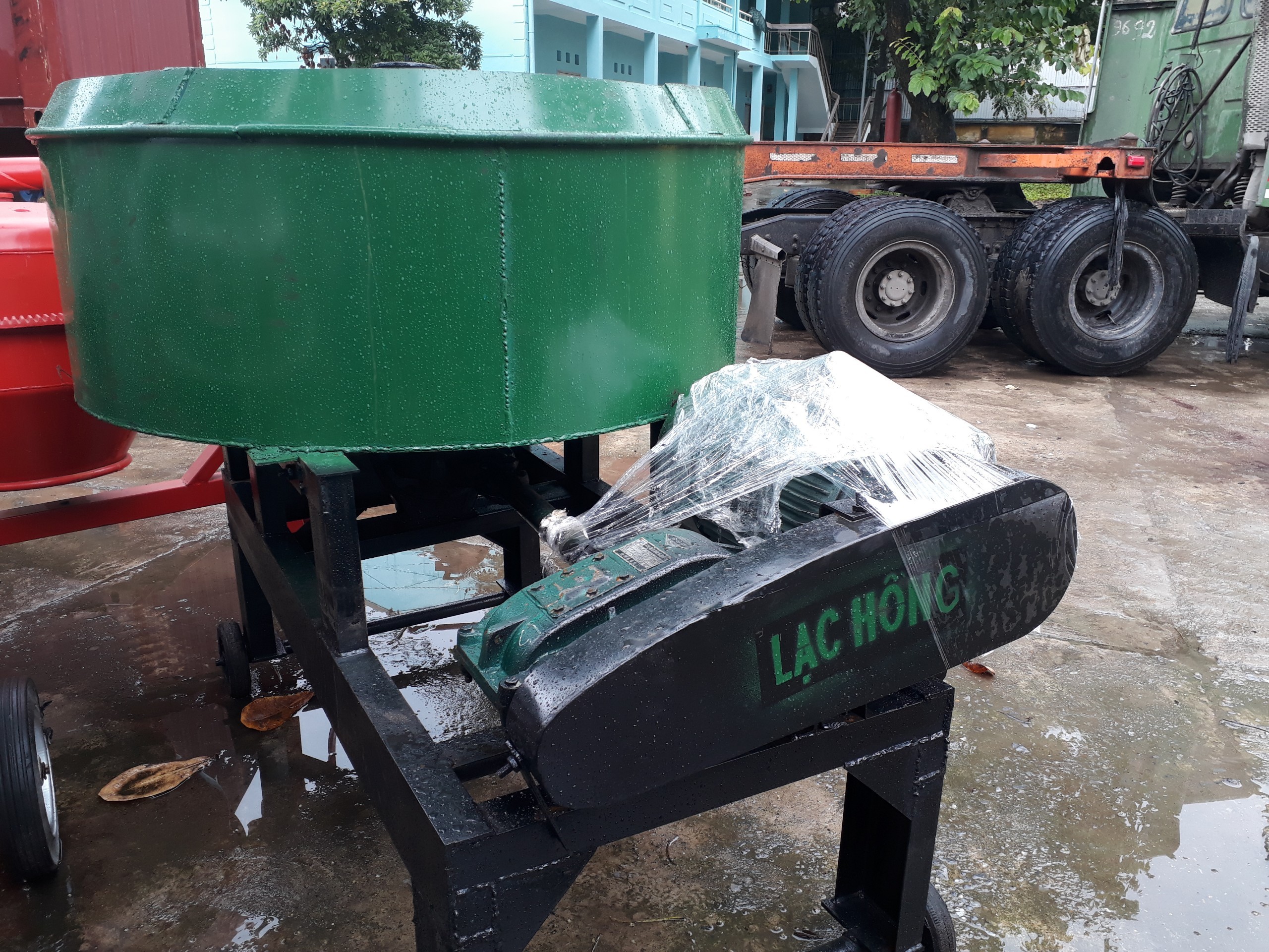 máy trộn bê tông cưỡng bức