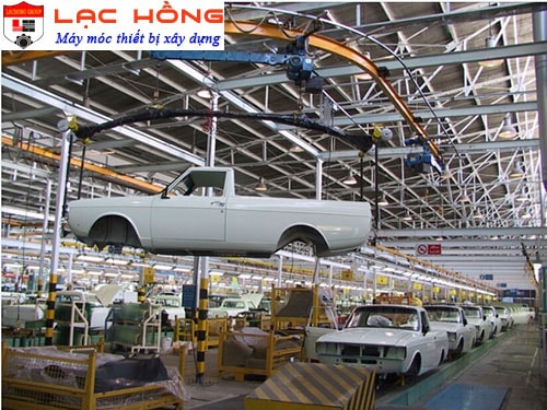 ứng dụng pa lăng trong sản xuất ô tô