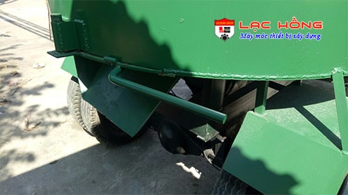 máy trộn tự hành 6 bao TP.HCM